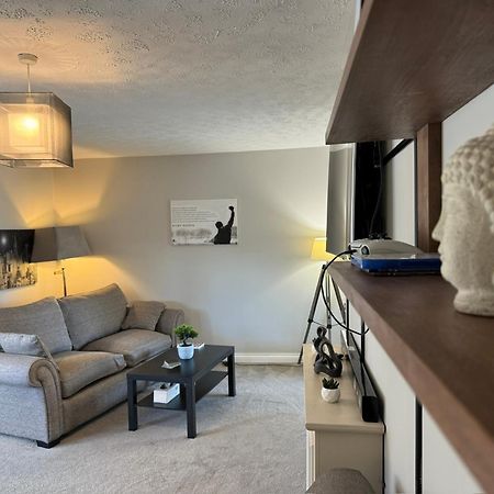 Netflix Home Jacuzzi Gym Fast Wifi Ps5 Free Parking 2 Spaces Hereford Exteriör bild