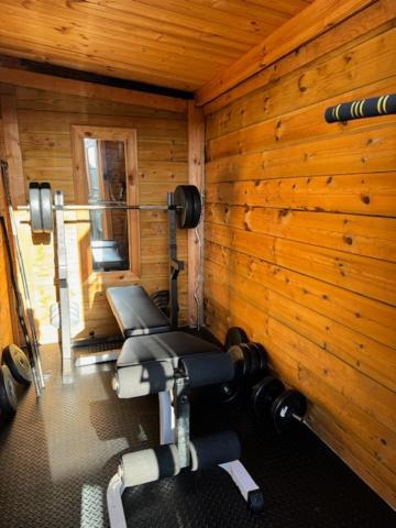 Netflix Home Jacuzzi Gym Fast Wifi Ps5 Free Parking 2 Spaces Hereford Exteriör bild