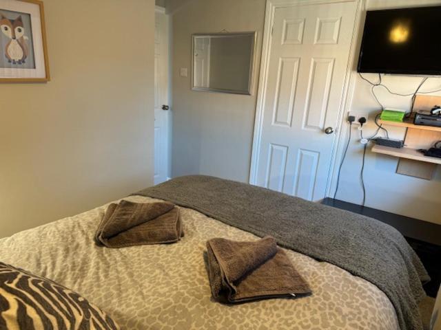 Netflix Home Jacuzzi Gym Fast Wifi Ps5 Free Parking 2 Spaces Hereford Exteriör bild