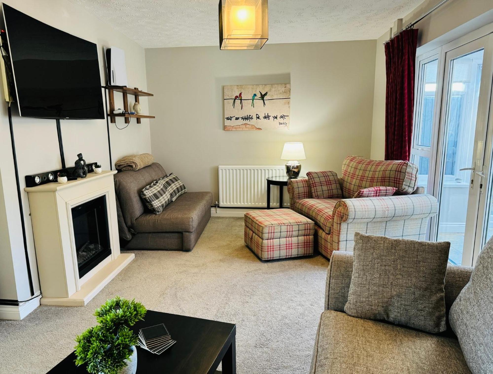 Netflix Home Jacuzzi Gym Fast Wifi Ps5 Free Parking 2 Spaces Hereford Exteriör bild